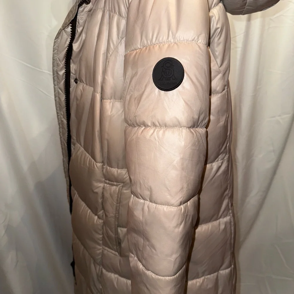 Steve Madden Women's Long Metallic Puffer Coat - Picture 7 of 11